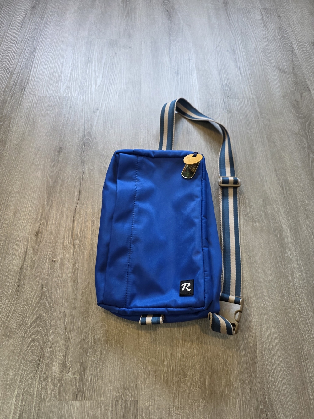 R.Riviter Reveille Shoulder Nylon Bag 12" X 8" Hiking Outdoor Unisex Conceal